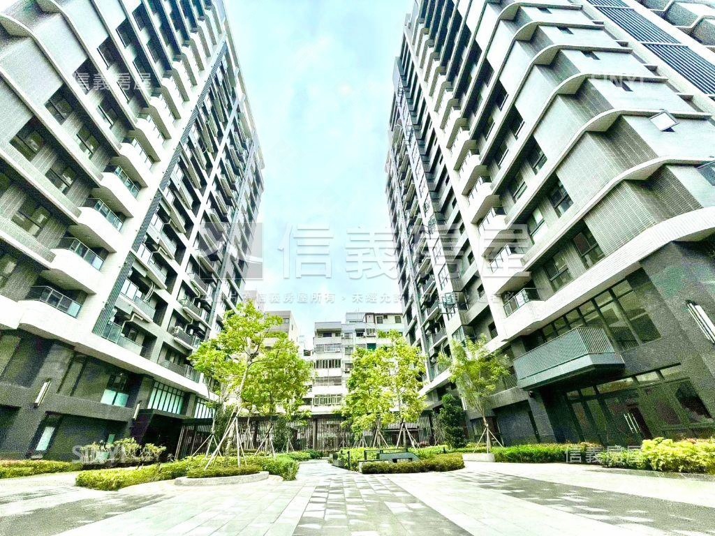 店長推薦全新２房２衛浴房屋室內格局與周邊環境