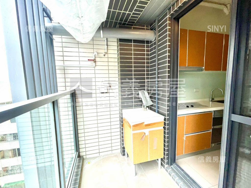 店長推薦全新２房２衛浴房屋室內格局與周邊環境