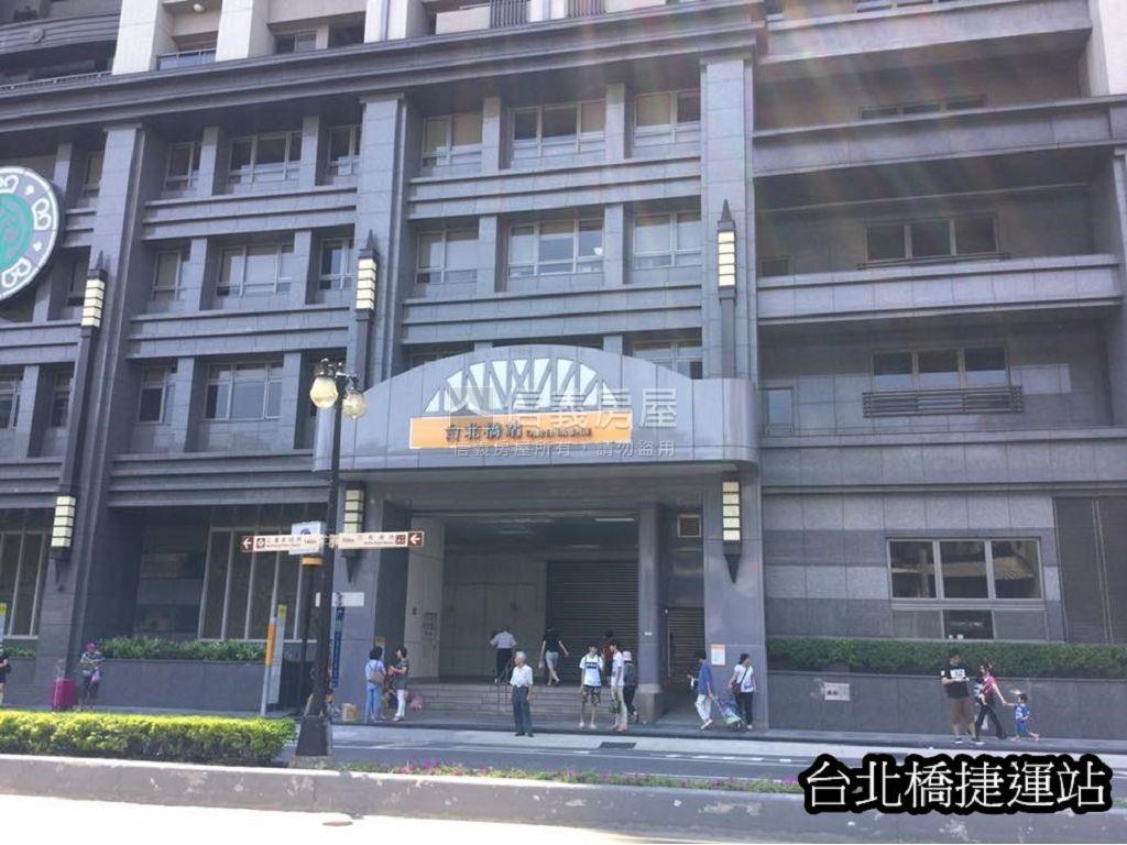台北橋◆捷運為鄰電梯三房房屋室內格局與周邊環境