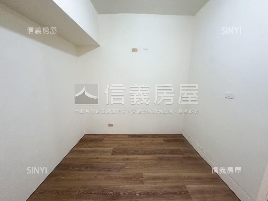 近五權車站兩房兩衛雙車位房屋室內格局與周邊環境