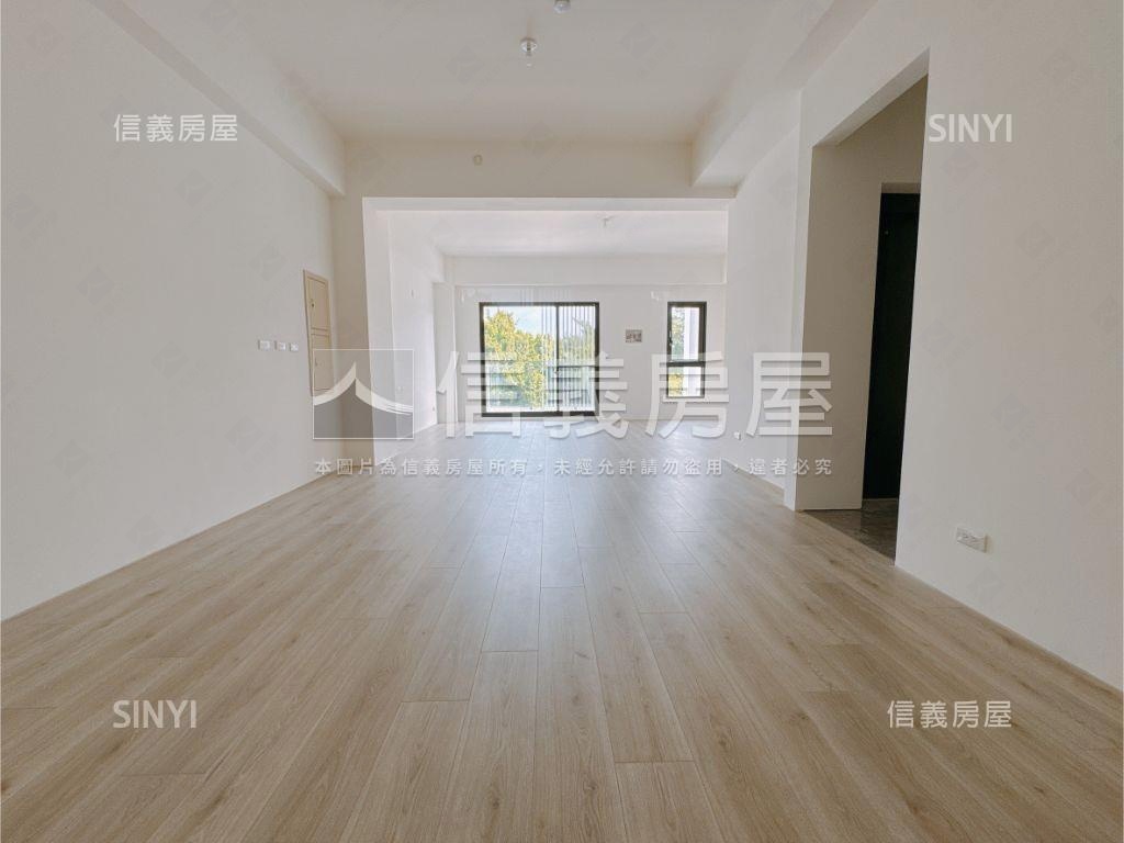 面公園朝南邊間豪墅房屋室內格局與周邊環境