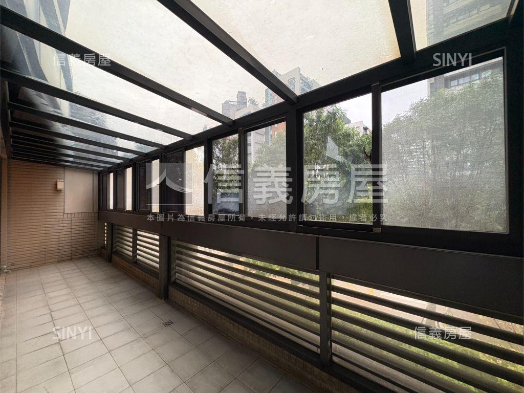 謙御｜尊榮大宅４房房屋室內格局與周邊環境