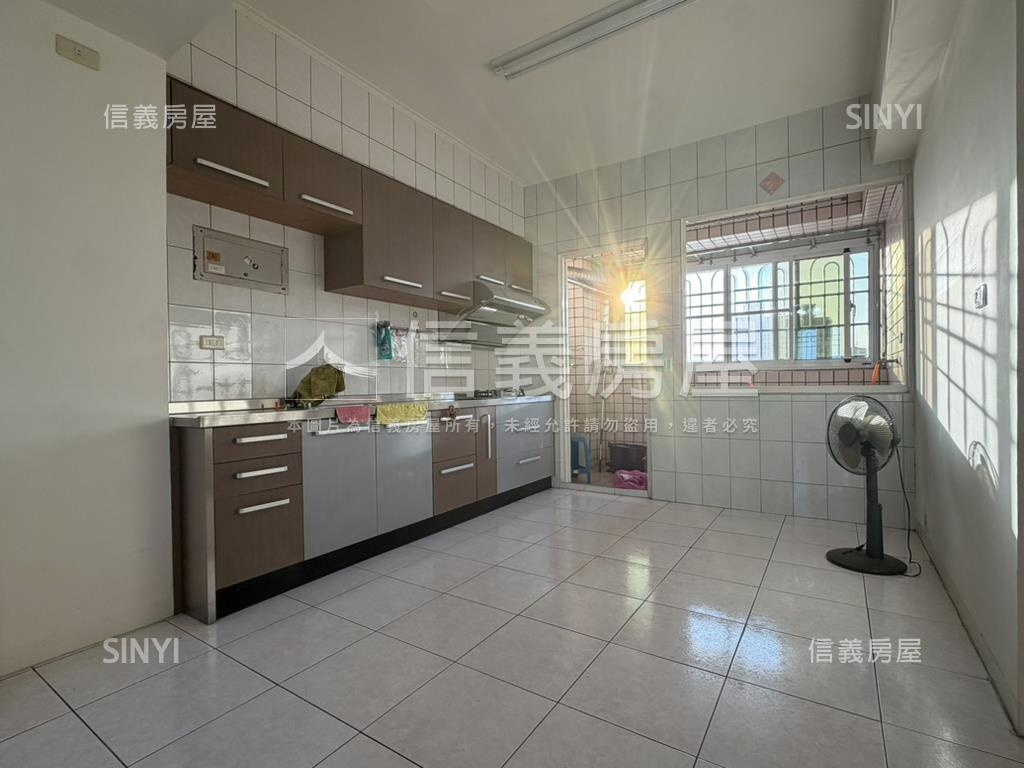 永明街明亮三房平車房屋室內格局與周邊環境