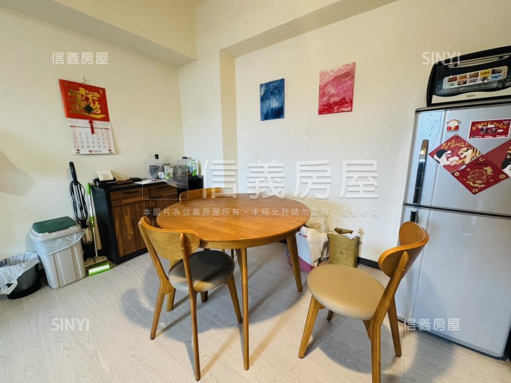 春虹日出溫馨三房房屋室內格局與周邊環境