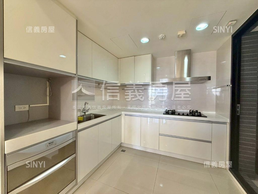 綠都心面公園大三房房屋室內格局與周邊環境