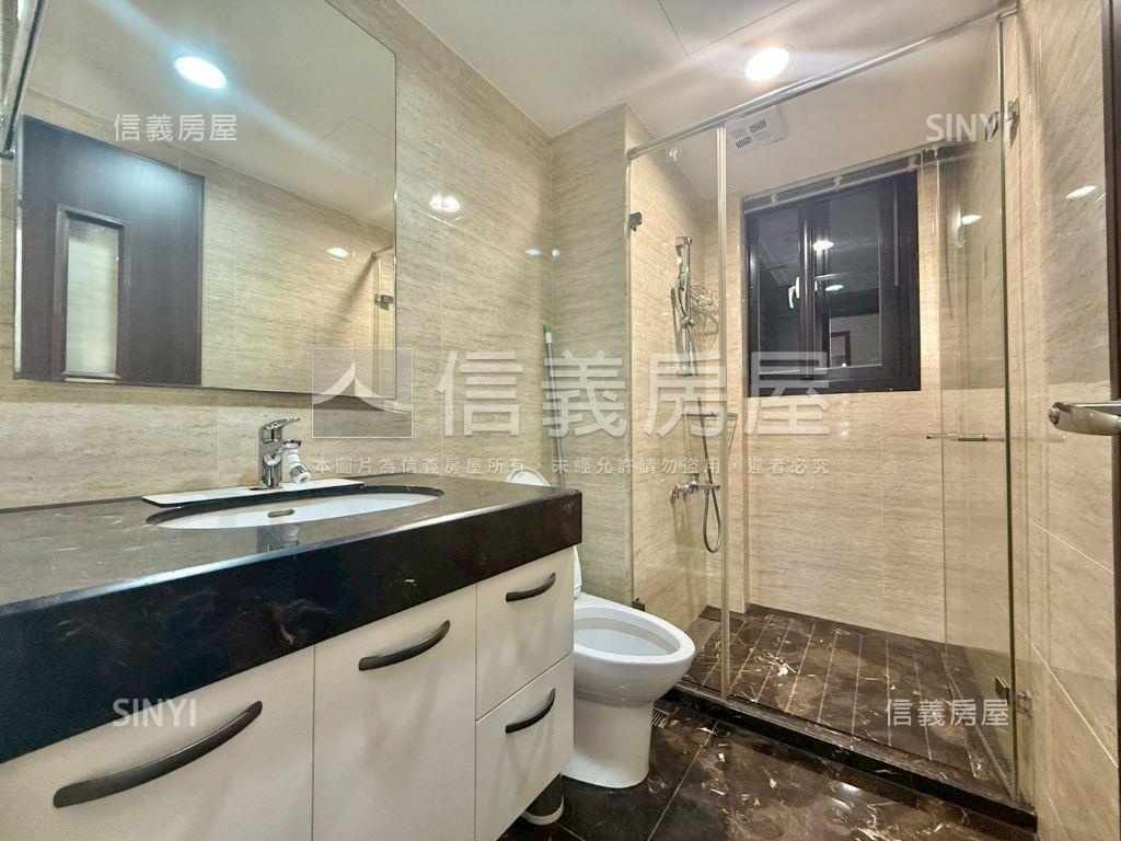 綠都心面公園大三房房屋室內格局與周邊環境