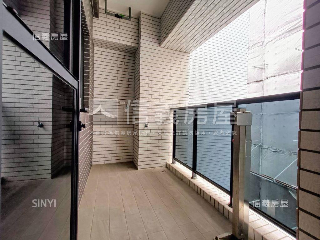 近南科兩房兩衛＋車位房屋室內格局與周邊環境