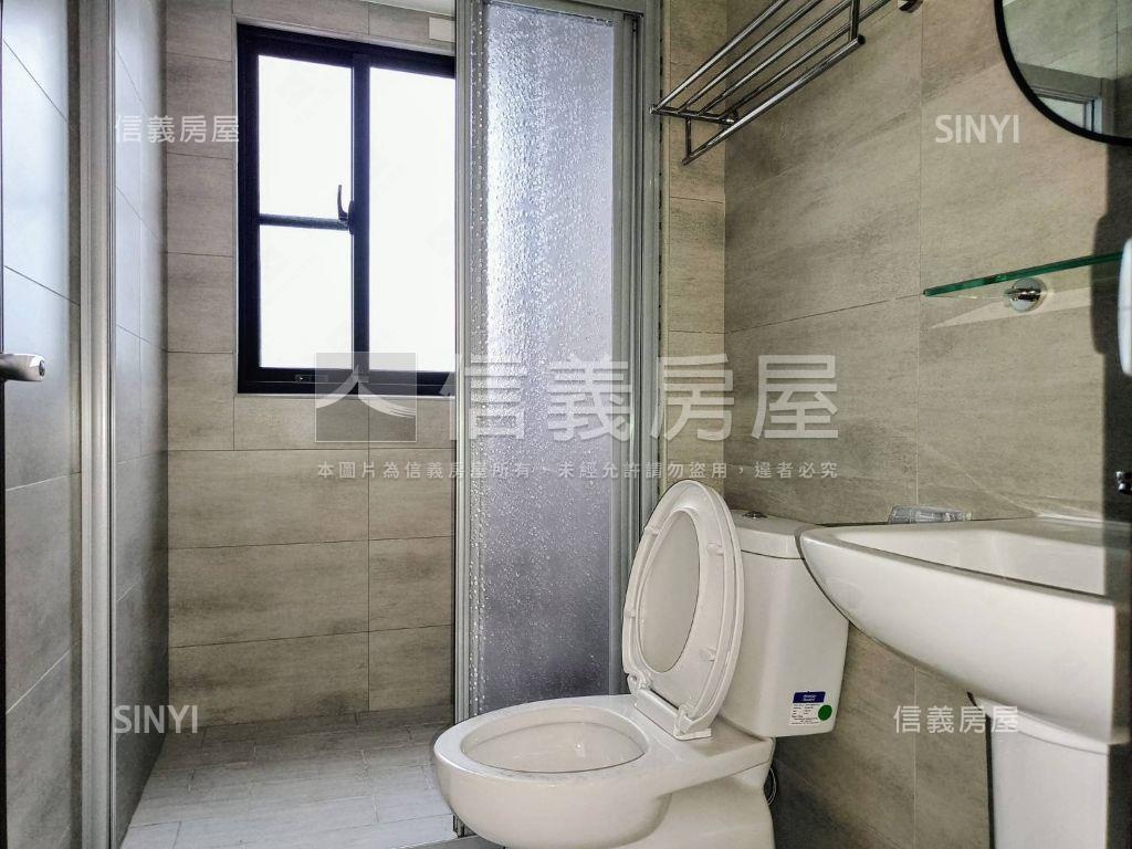 近南科兩房兩衛＋車位房屋室內格局與周邊環境