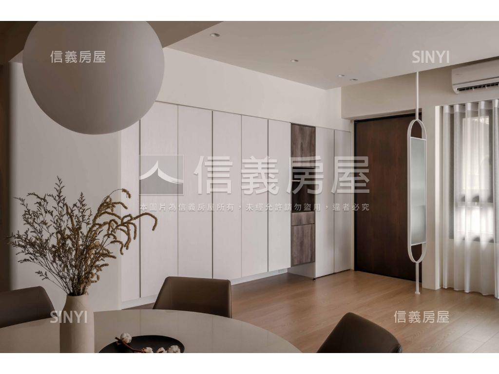 南美術•匠心裝潢樓中樓房屋室內格局與周邊環境