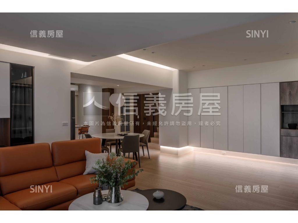 南美術•匠心裝潢樓中樓房屋室內格局與周邊環境