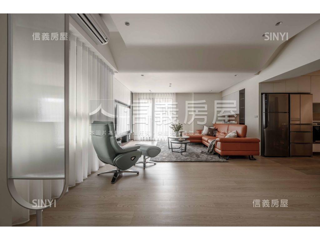 南美術•匠心裝潢樓中樓房屋室內格局與周邊環境