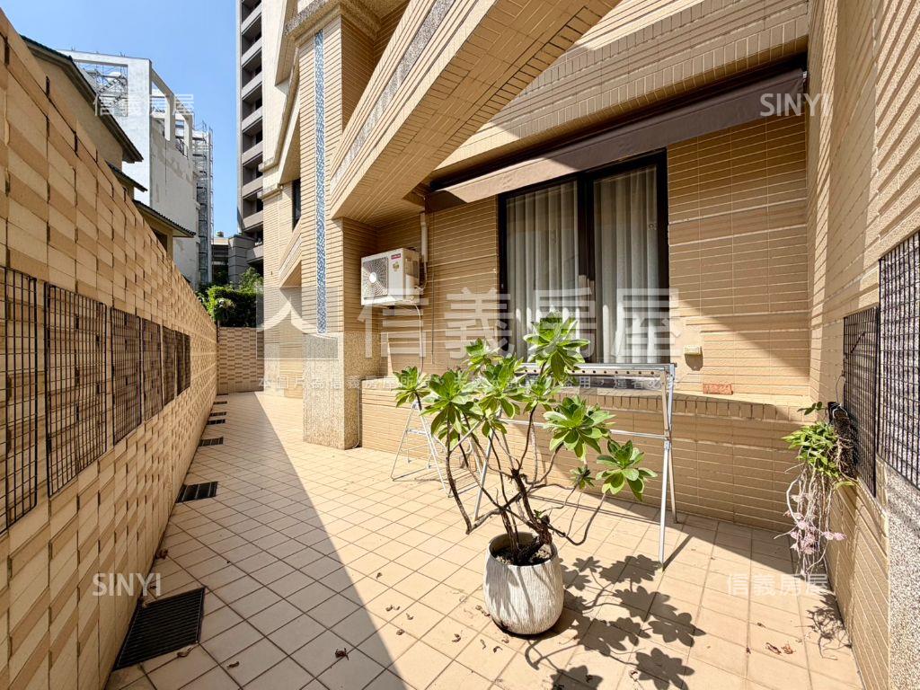 南美術•匠心裝潢樓中樓房屋室內格局與周邊環境