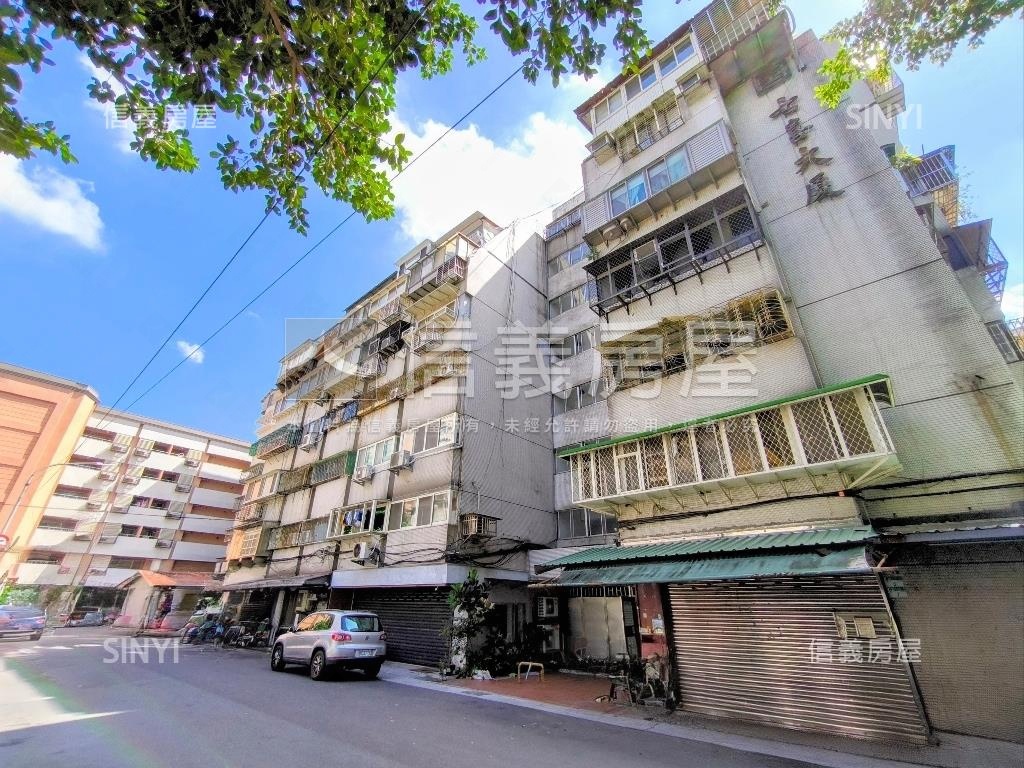 中山區電梯二房全新美妝房屋室內格局與周邊環境