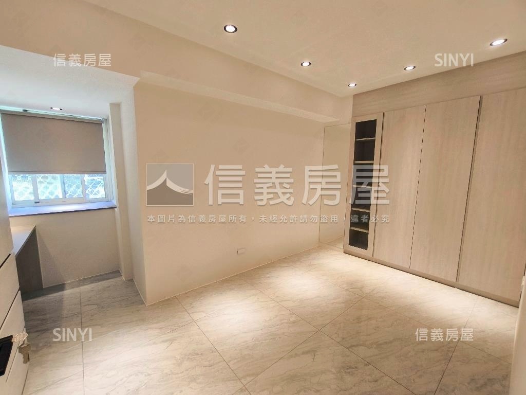 中山區電梯二房全新美妝房屋室內格局與周邊環境