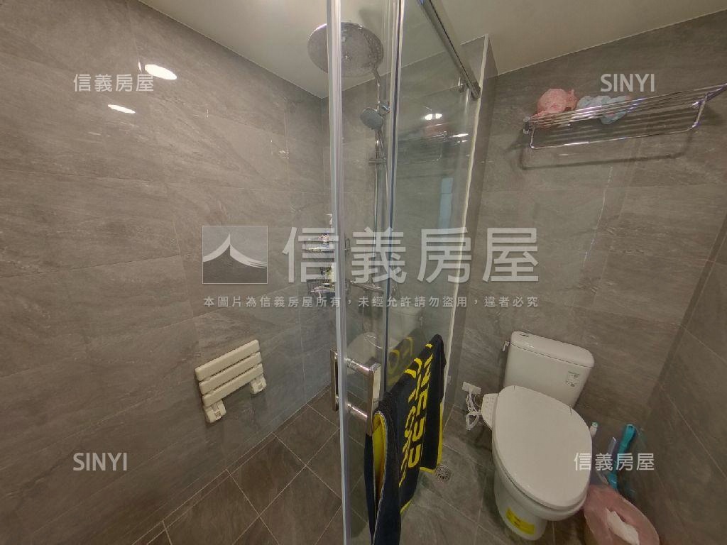 【麗池高苑】精裝兩房車位房屋室內格局與周邊環境