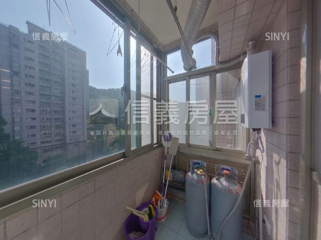 【麗池高苑】精裝兩房車位房屋室內格局與周邊環境