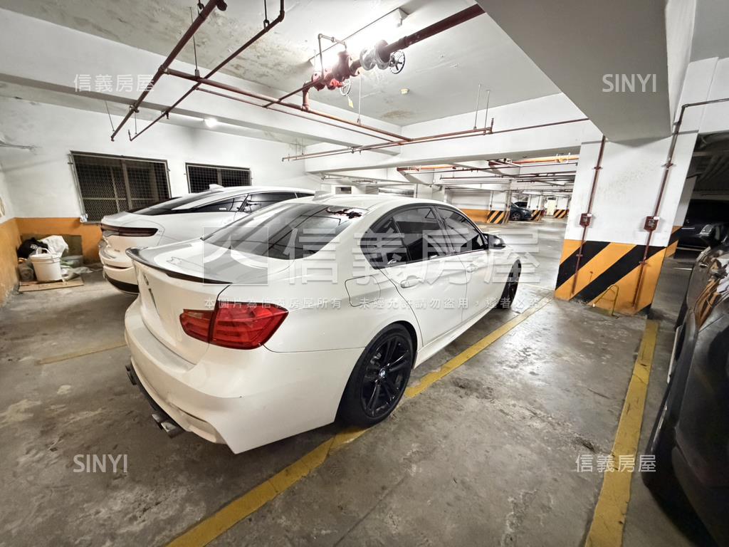 稀有！宗唐盛世四房平面車房屋室內格局與周邊環境