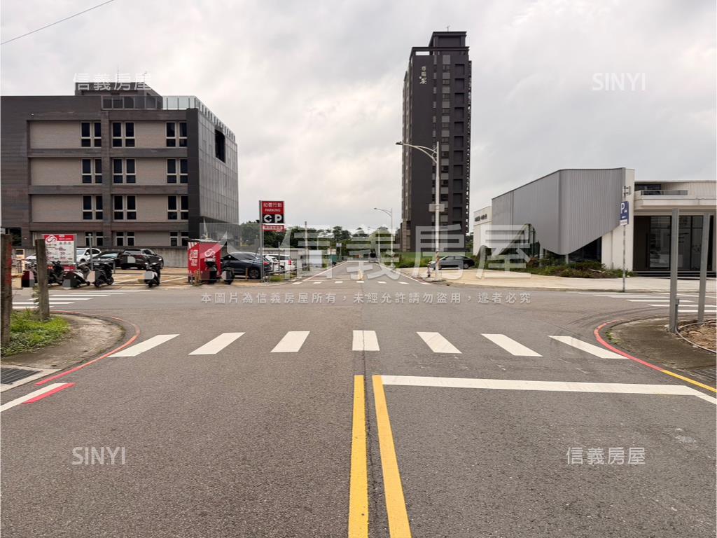 經國重劃區角地房屋室內格局與周邊環境
