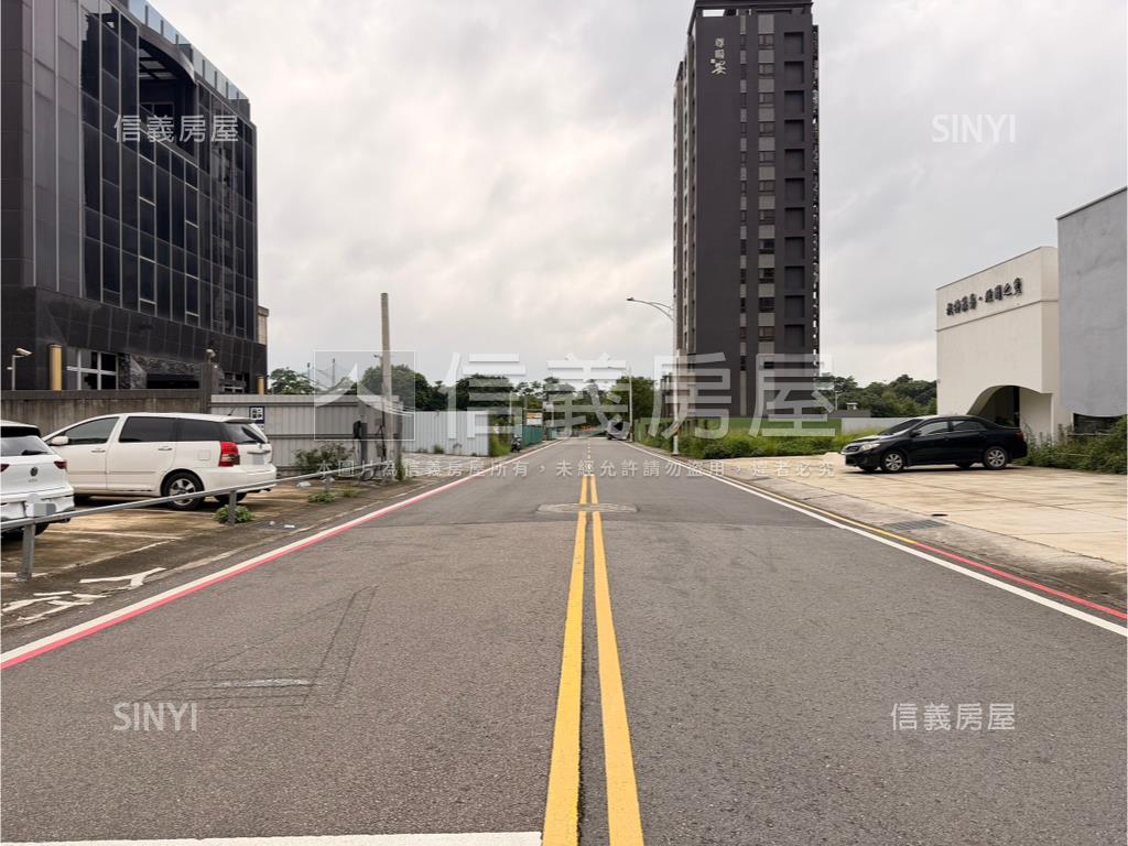 經國重劃區角地房屋室內格局與周邊環境