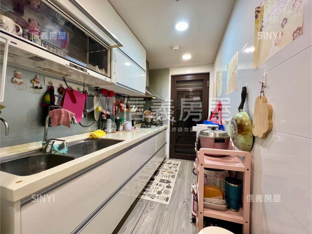 伊東市旭日亮麗四房房屋室內格局與周邊環境