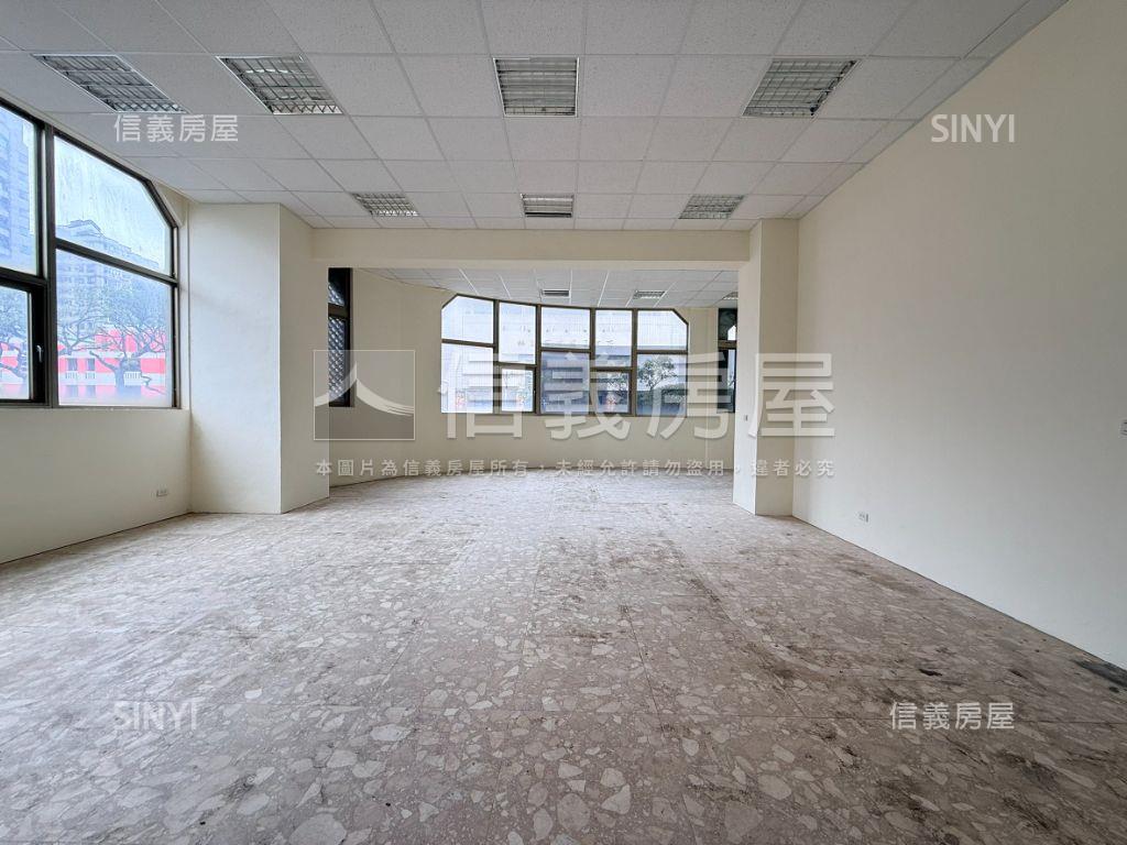 中壢環北路）邊間黃金店王房屋室內格局與周邊環境