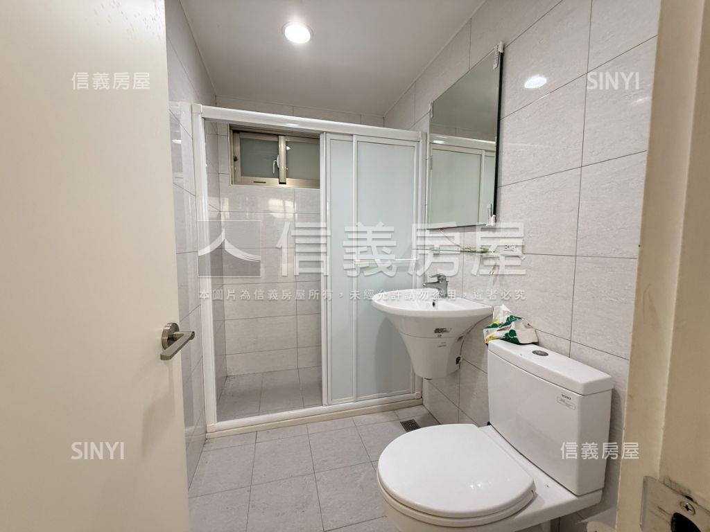 中壢環北路）邊間黃金店王房屋室內格局與周邊環境