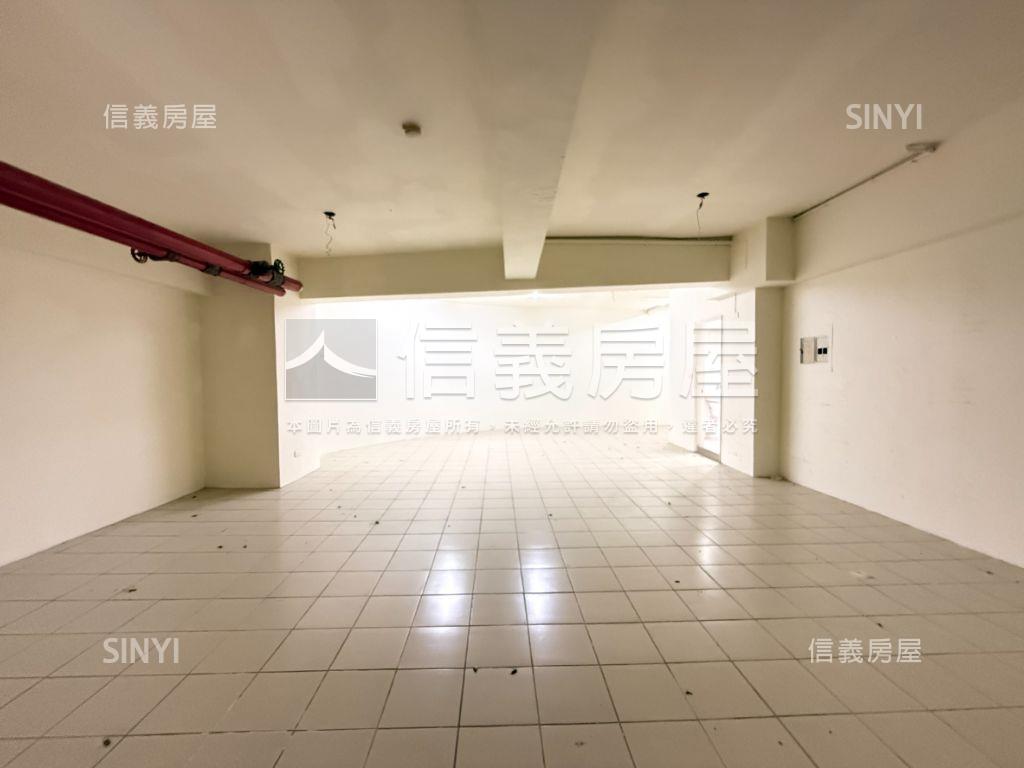 中壢環北路）邊間黃金店王房屋室內格局與周邊環境