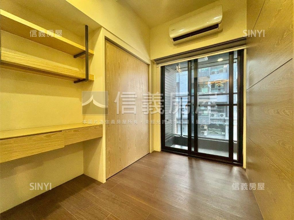 美術館質感兩房車位房屋室內格局與周邊環境