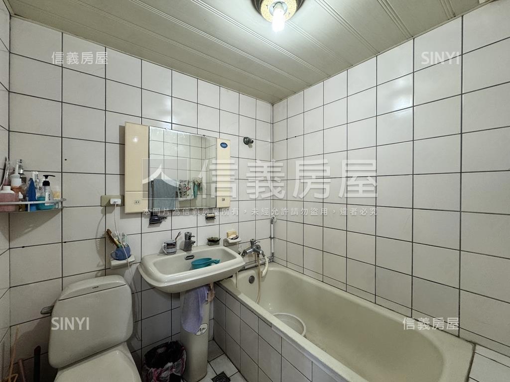 近捷運帝王家稀有樓中樓房屋室內格局與周邊環境