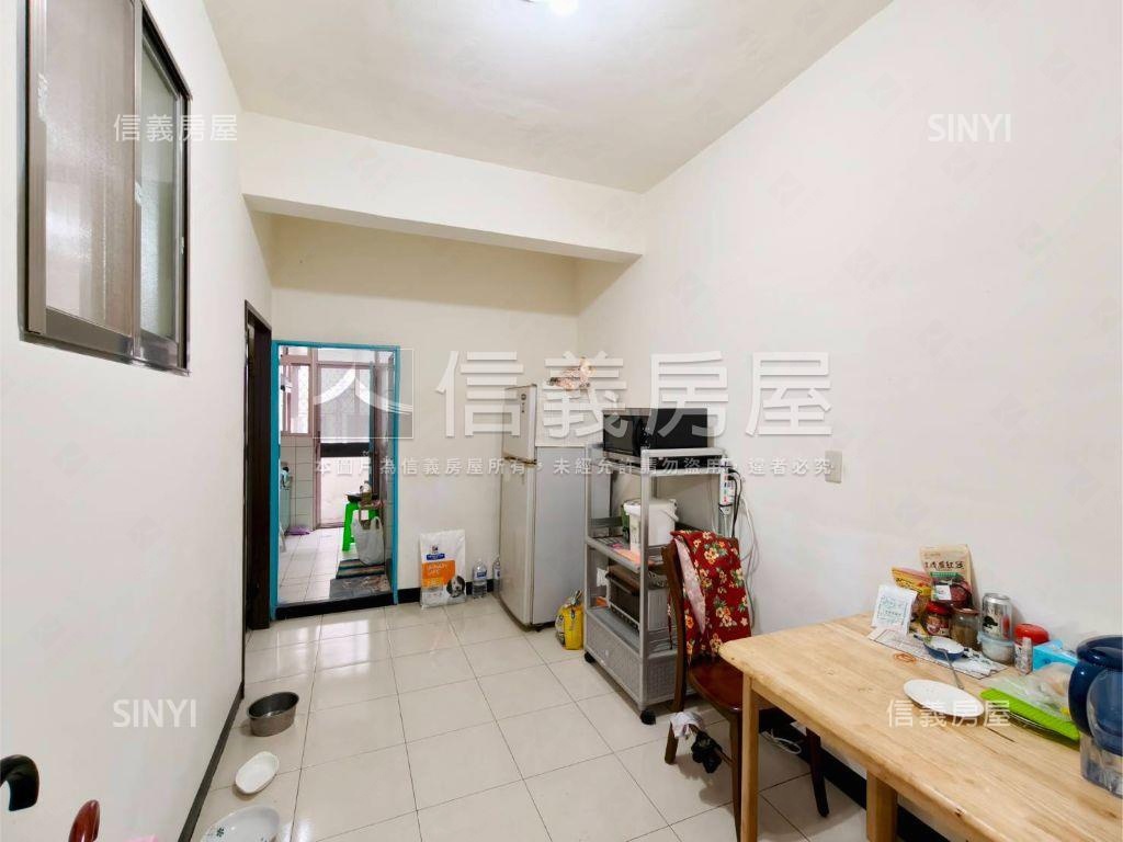 【ＶＲ】商圈捷運綠地雅寓房屋室內格局與周邊環境