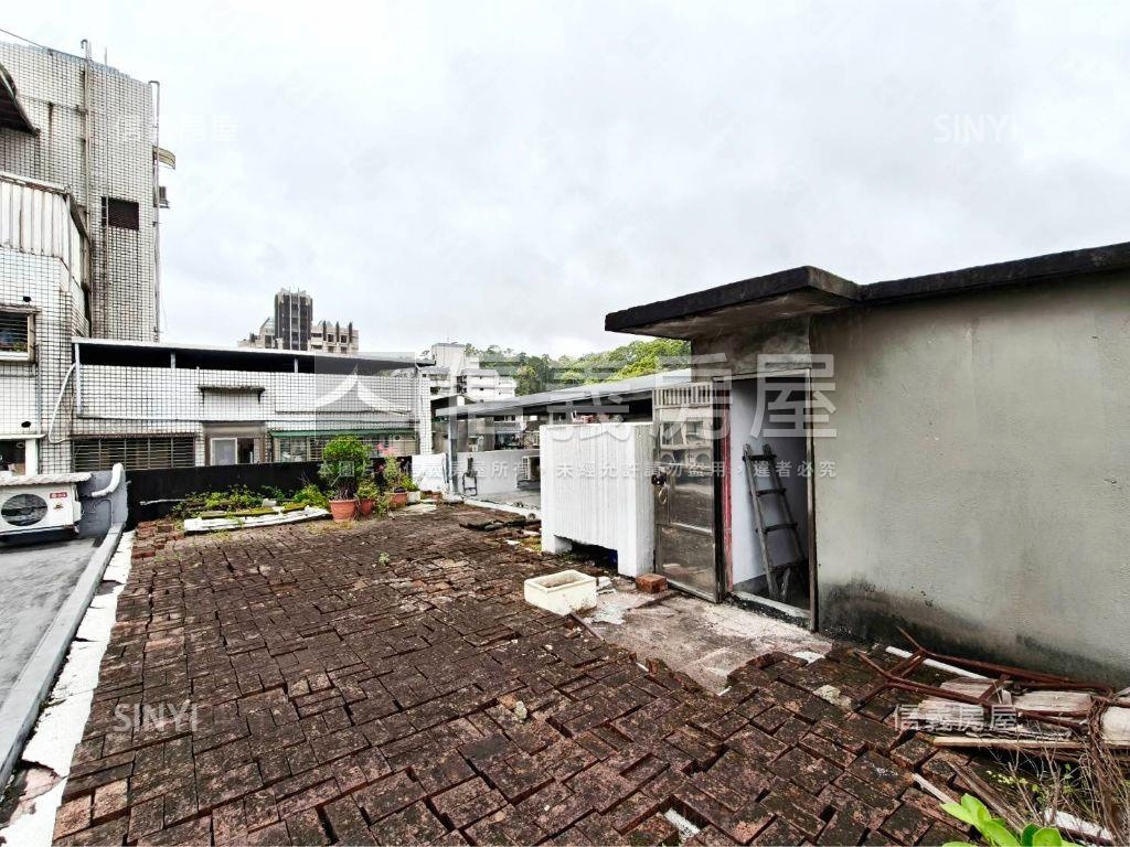 【ＶＲ】商圈捷運綠地雅寓房屋室內格局與周邊環境