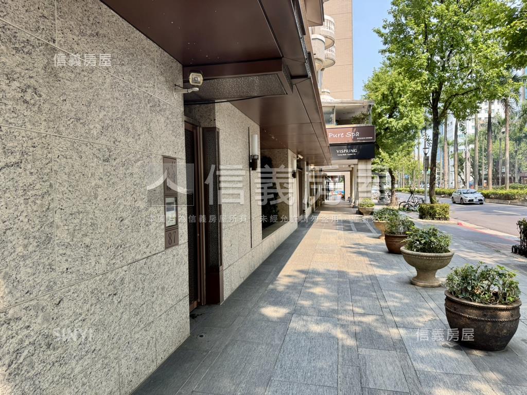 國泰築綠林蔭豪邸房屋室內格局與周邊環境