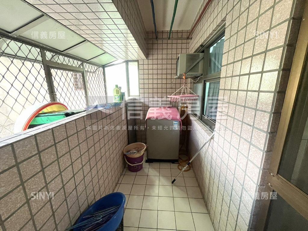 近捷運稀有電梯三房房屋室內格局與周邊環境