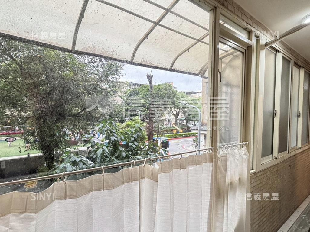 面公園綠蔭國泰邊間華廈房屋室內格局與周邊環境