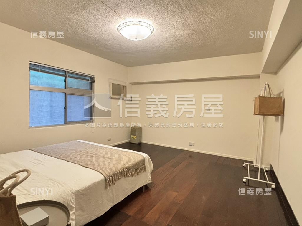 面公園綠蔭國泰邊間華廈房屋室內格局與周邊環境