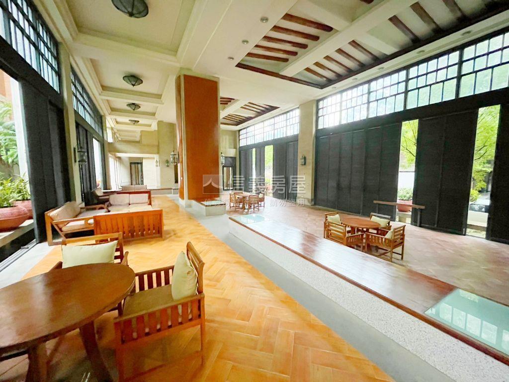 美術館公園景觀四房平車房屋室內格局與周邊環境