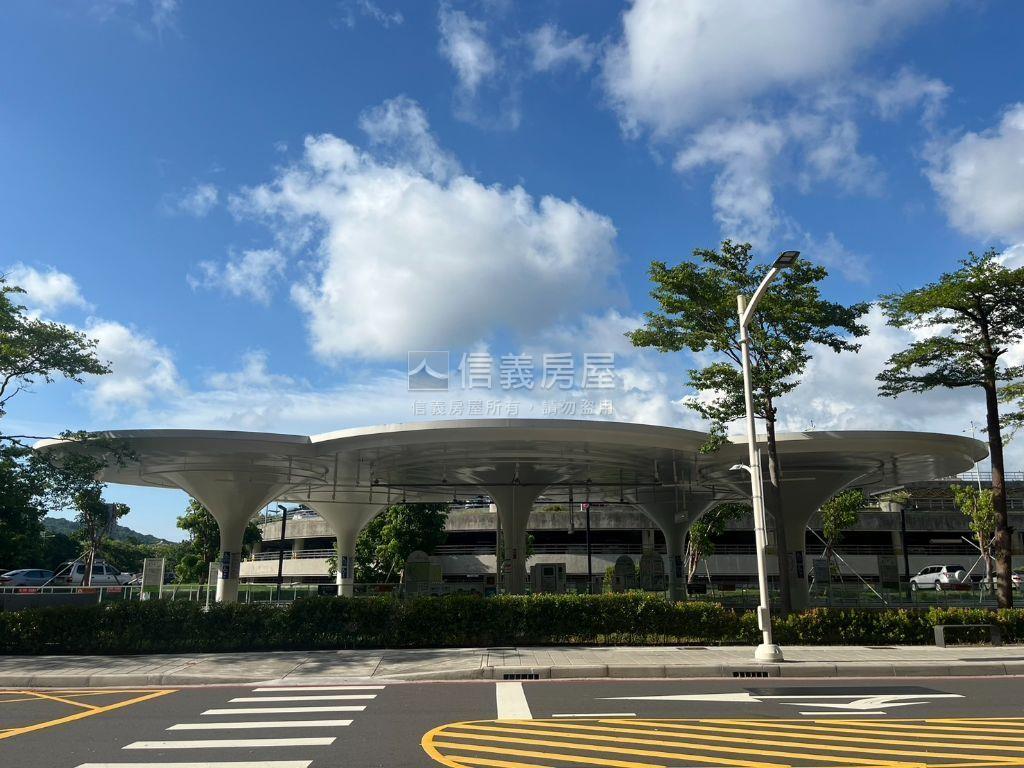 美術館公園景觀四房平車房屋室內格局與周邊環境