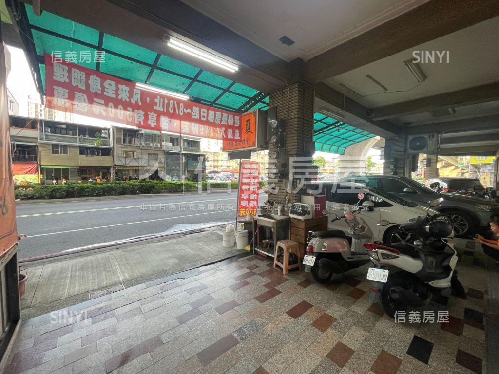 五甲正路黃金透店房屋室內格局與周邊環境