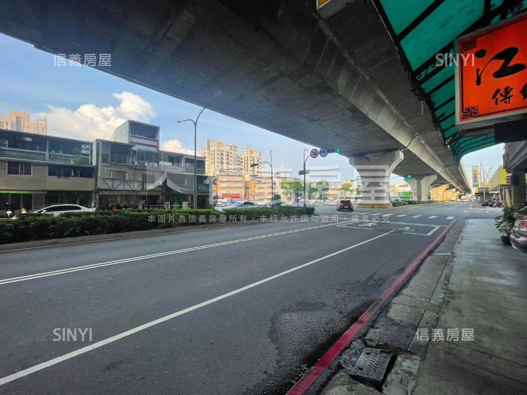 五甲正路黃金透店房屋室內格局與周邊環境