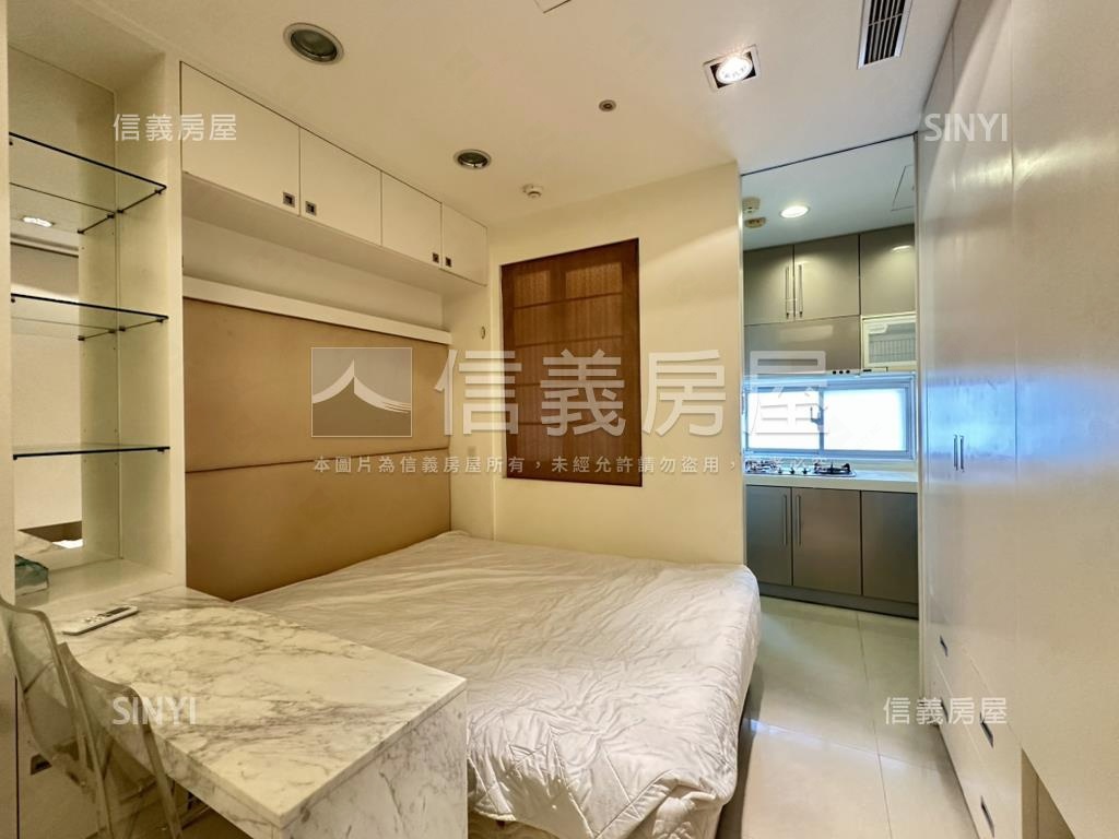 信義香榭１２高樓美宅房屋室內格局與周邊環境
