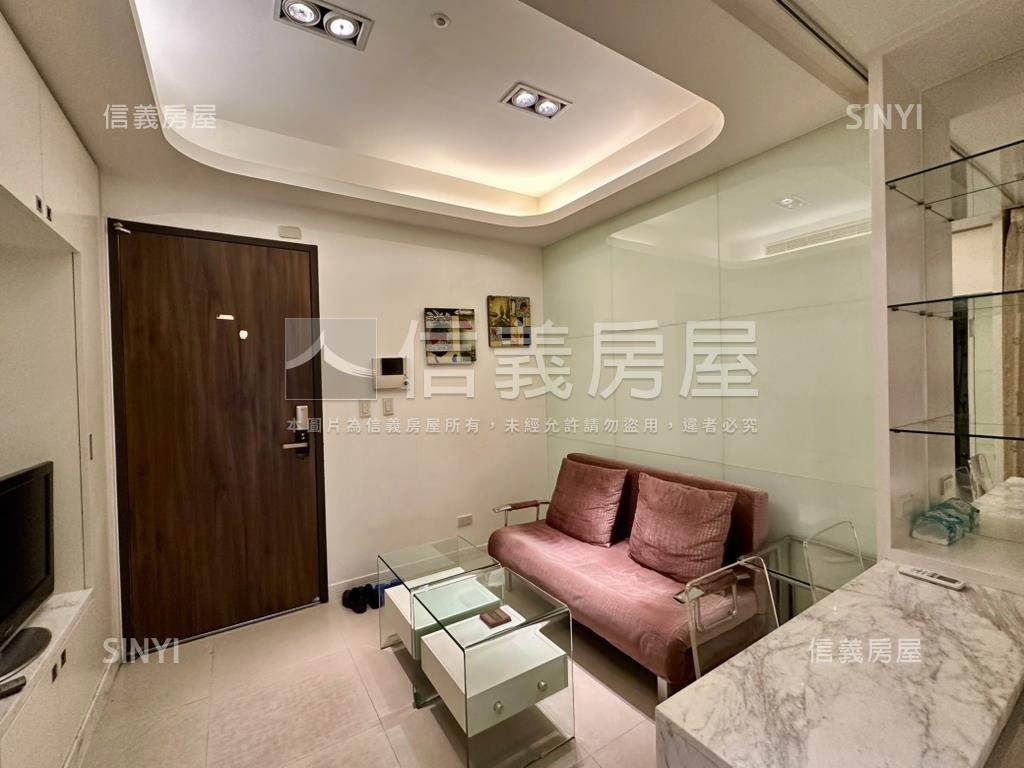 信義香榭１２高樓美宅房屋室內格局與周邊環境