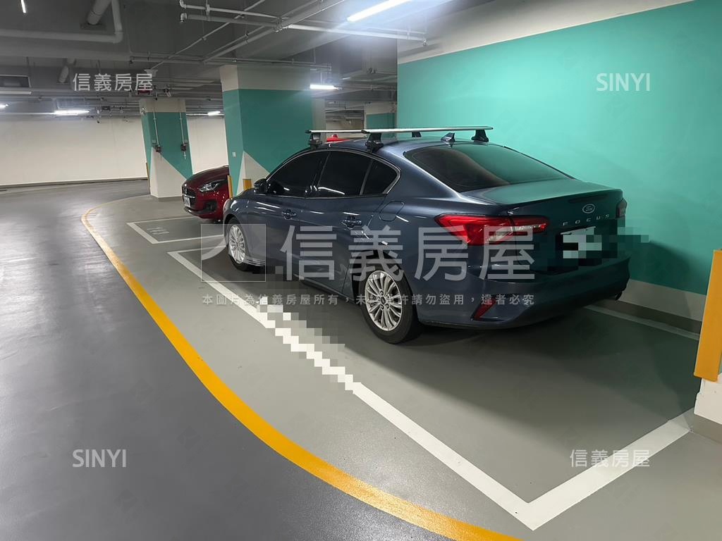邊間瑞典月灣兩房車位房屋室內格局與周邊環境