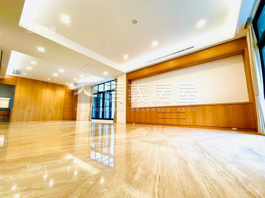 ★佑崧三面採光百坪豪墅★房屋室內格局與周邊環境