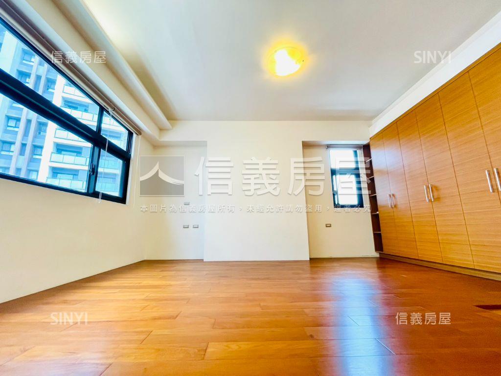 ★佑崧三面採光百坪豪墅★房屋室內格局與周邊環境