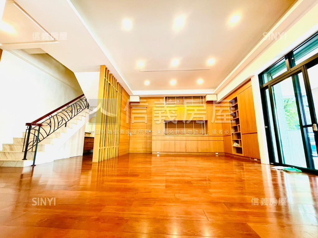 ★佑崧三面採光百坪豪墅★房屋室內格局與周邊環境