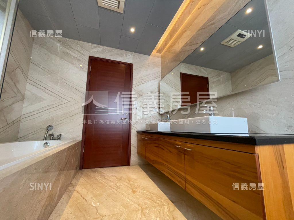 ★佑崧三面採光百坪豪墅★房屋室內格局與周邊環境