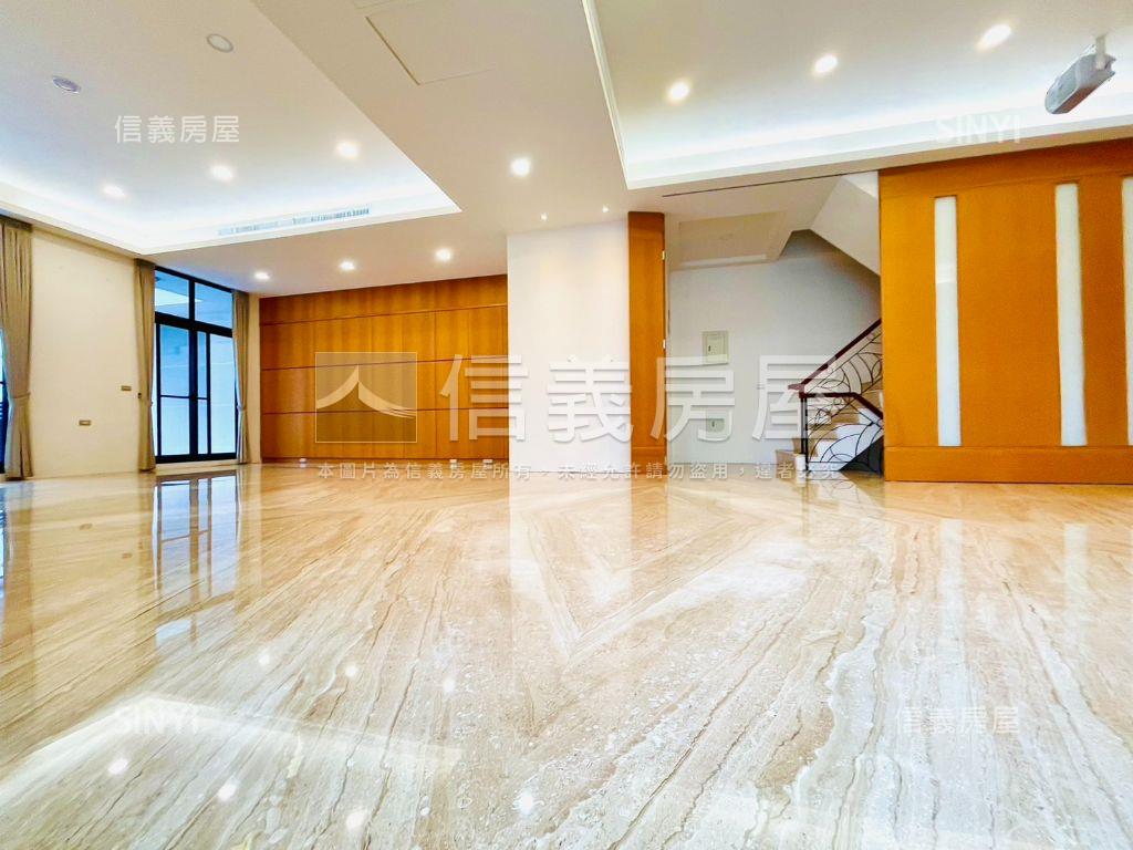★佑崧三面採光百坪豪墅★房屋室內格局與周邊環境