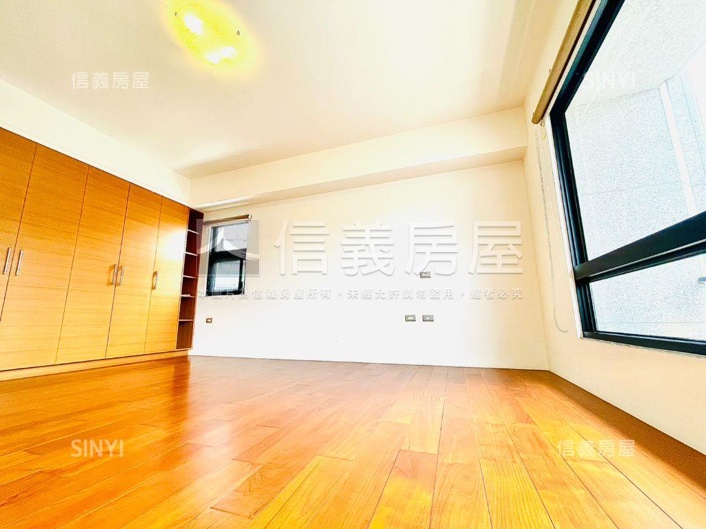 ★佑崧三面採光百坪豪墅★房屋室內格局與周邊環境