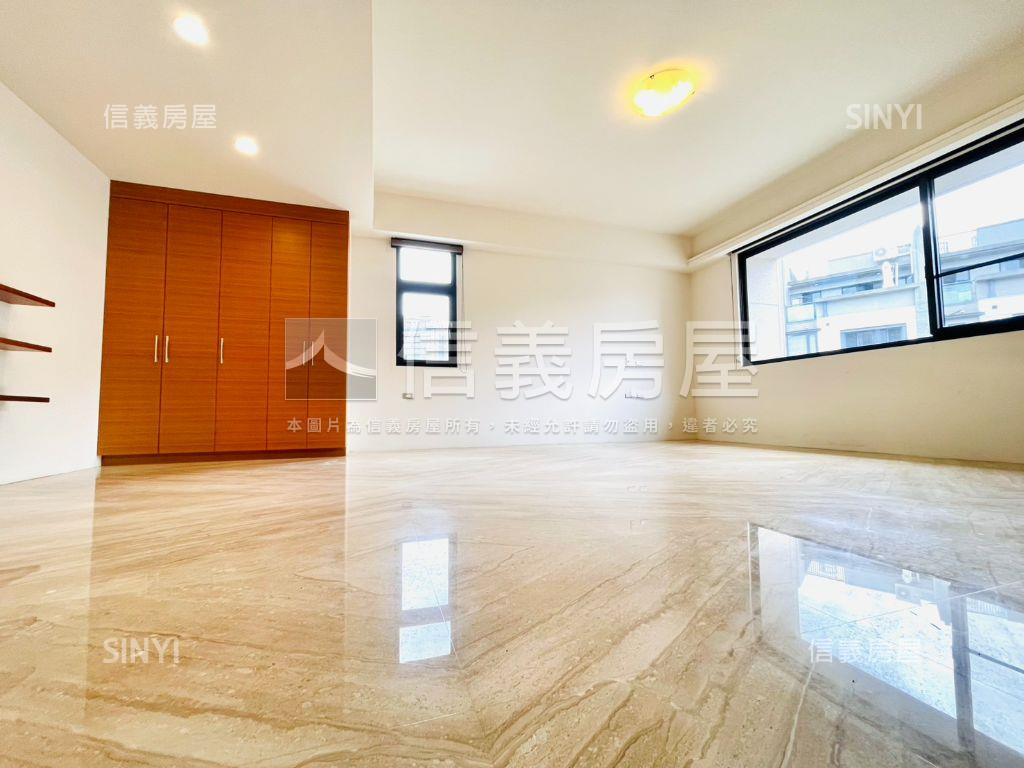 ★佑崧三面採光百坪豪墅★房屋室內格局與周邊環境