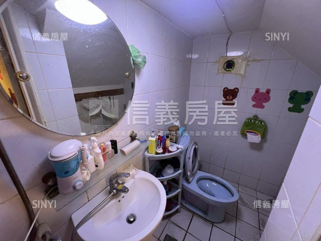 由鉅八大家金店面房屋室內格局與周邊環境